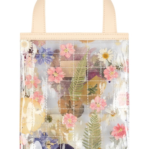 🌸 Dauphinette Crushed Garden Quilted Tote 🌺 - Picture 5 of 7